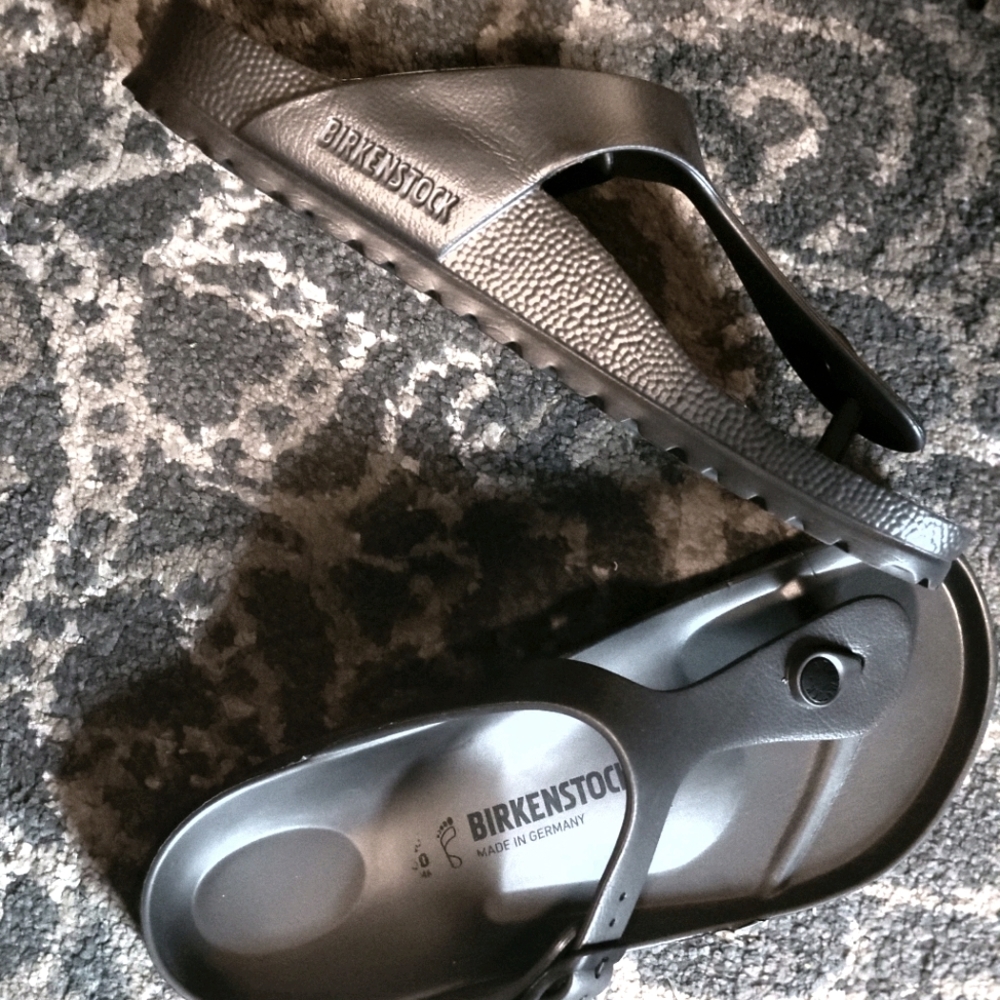 NWOT GIZEH ESSENTIALS Birkenstock